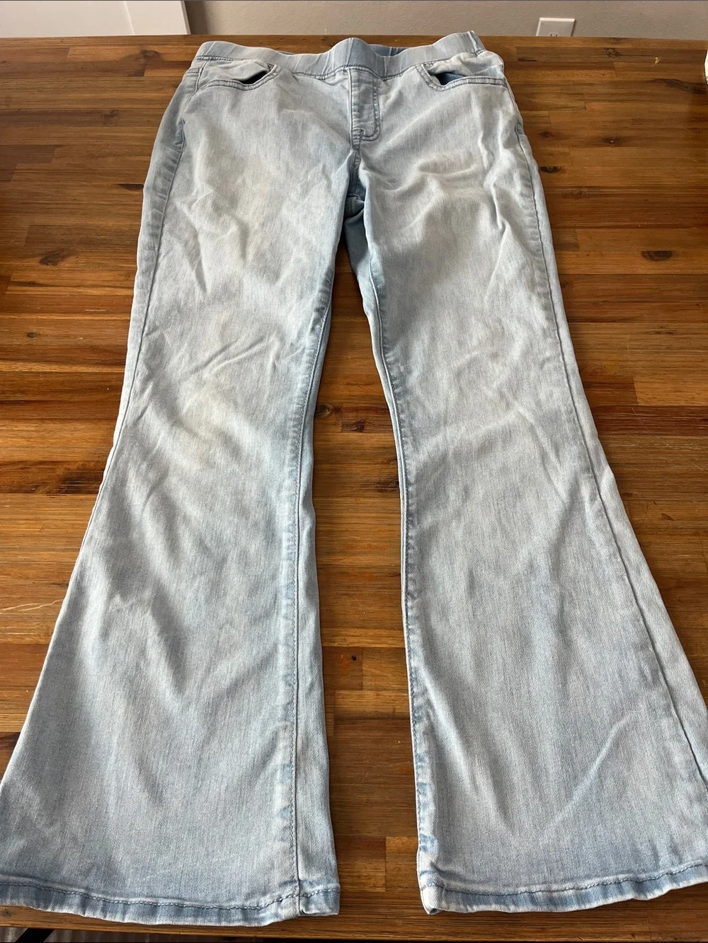 Cat & Jack 2pc Light Blue and Black Flare Jeans 16